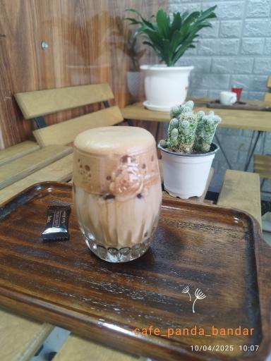 عکس کافه صبحانه خوری پاندا 