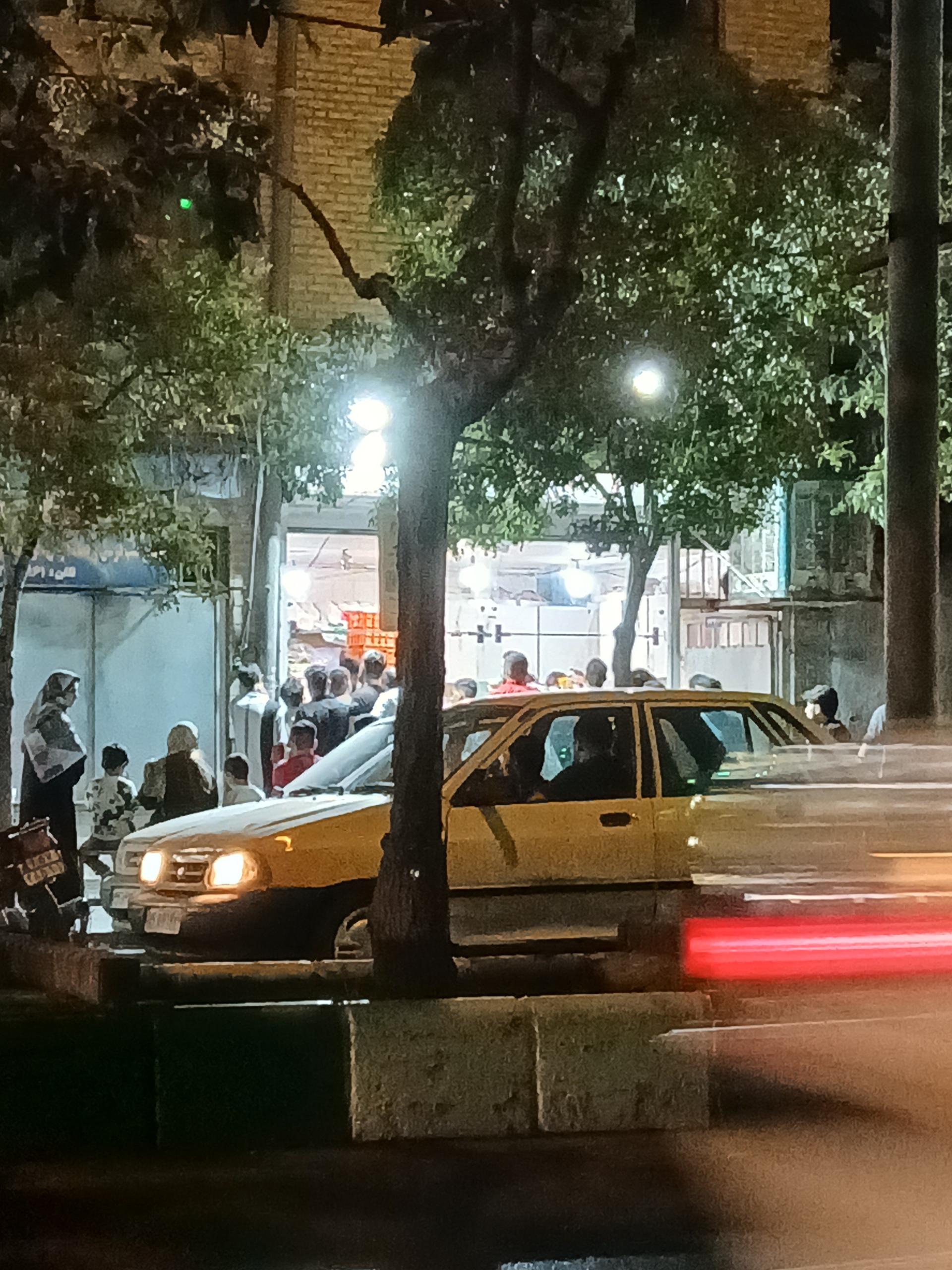 عکس نخود شور و شیرموز