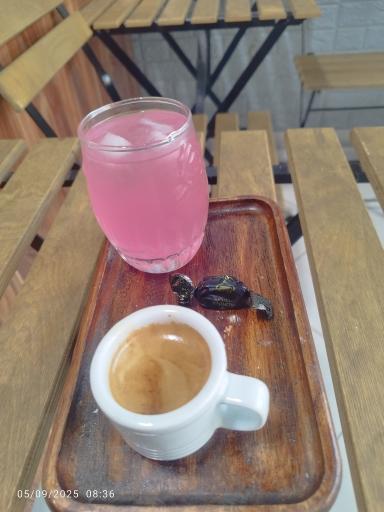 کافه صبحانه خوری پاندا 