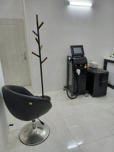 عکس مرکز لیزر نیکی