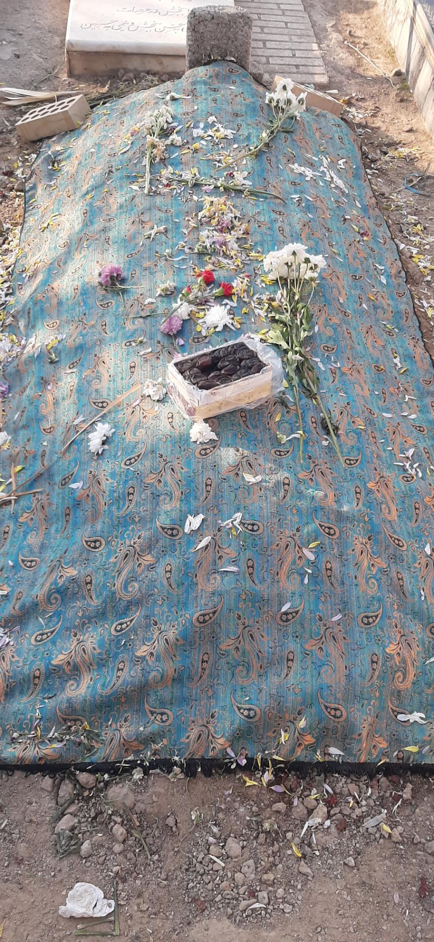 عکس مقبره شهید عباس کلهر