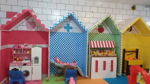 عکس سرزمین بازی و خلاقیت شاپرک 