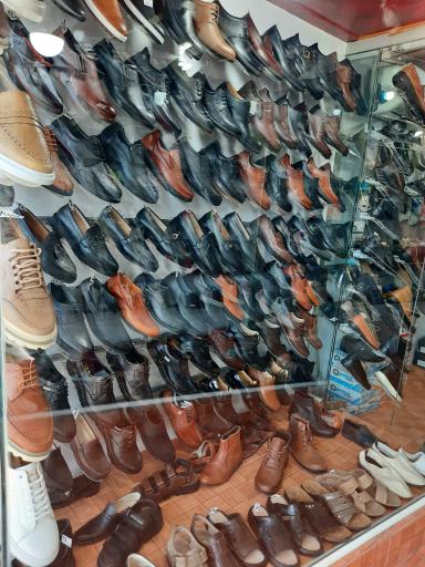فروشگاه کفش برک (شاهچراغی)