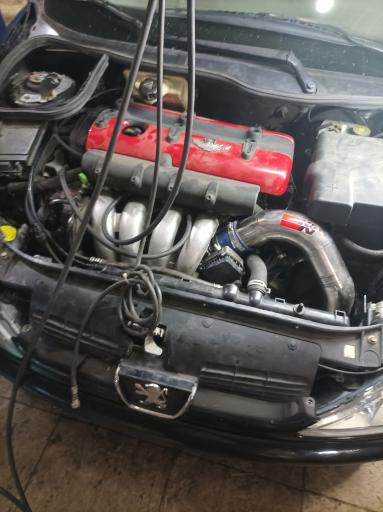 عکس تعمیرگاه گیربکس اتوماتیک اتووان