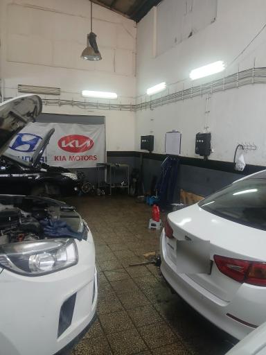 عکس تعمیرگاه مجاز رنو