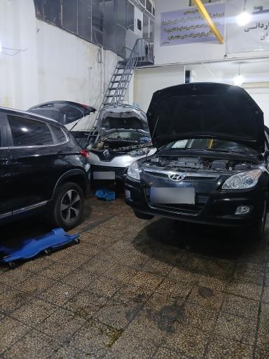 عکس تعمیرگاه مجاز رنو