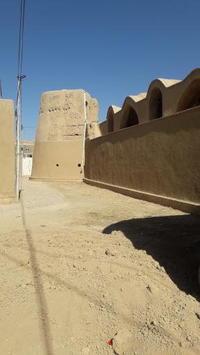 عکس قلعه تاریخی امیریه