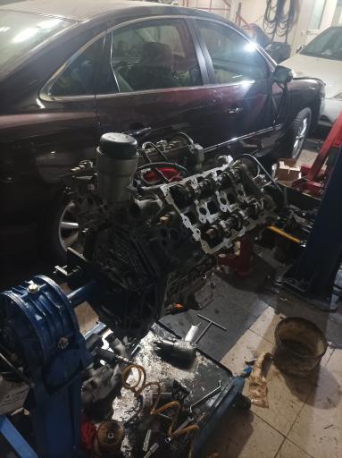 عکس تعمیرگاه گیربکس اتوماتیک اتووان