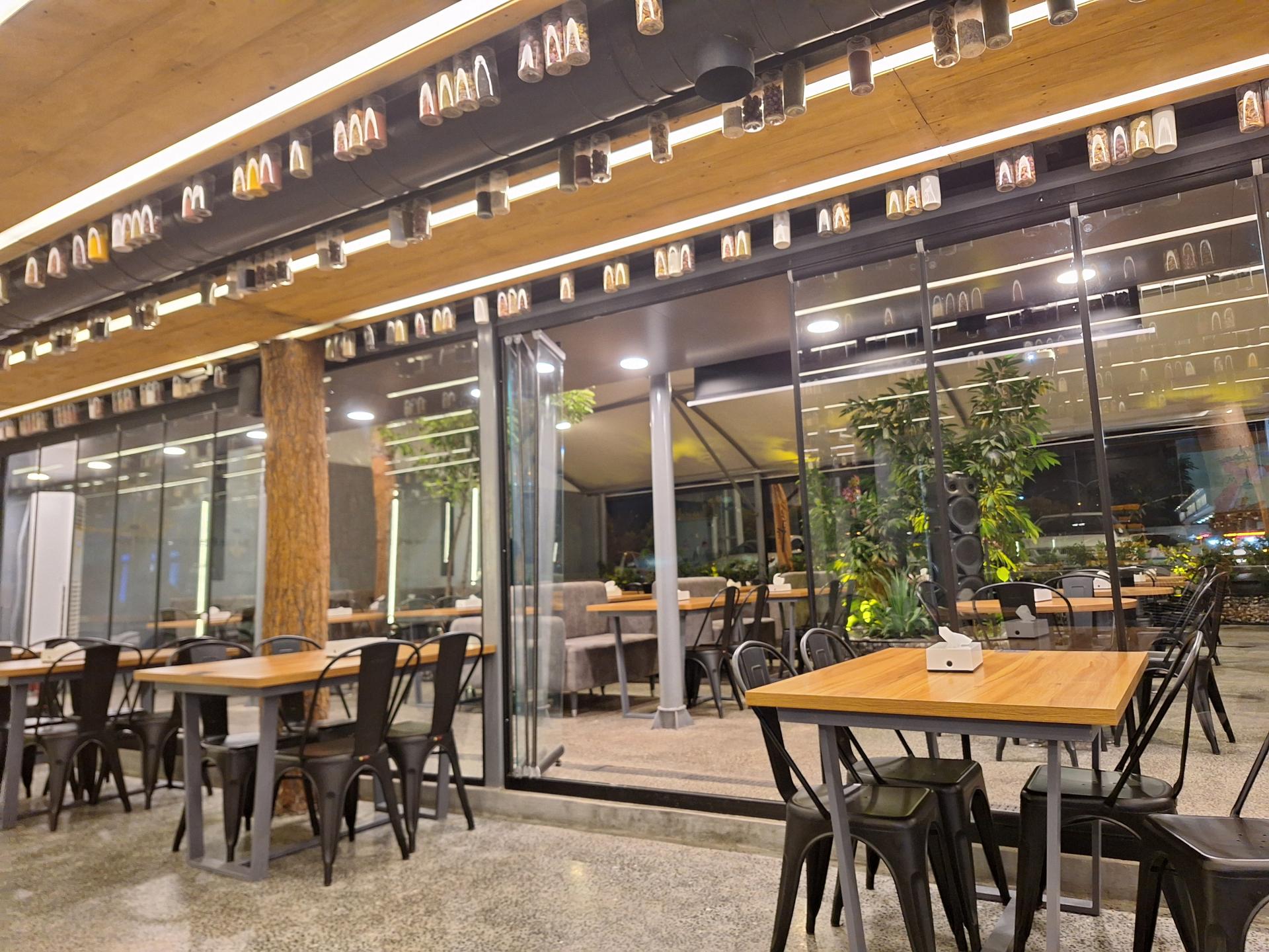 عکس سرزمین سوخاری صنایع شعبه دکتر حسابی - حسین آباد