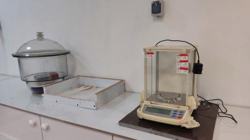 آزمایشگاه آب و خاک زاگرس آبشناس فارس 