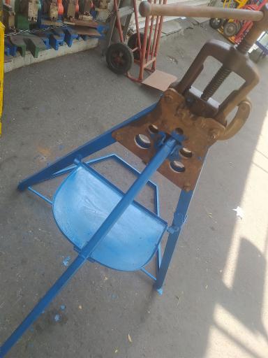 عکس تراشکاری و قالب سازی هاتفی