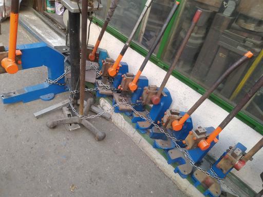 عکس تراشکاری و قالب سازی هاتفی