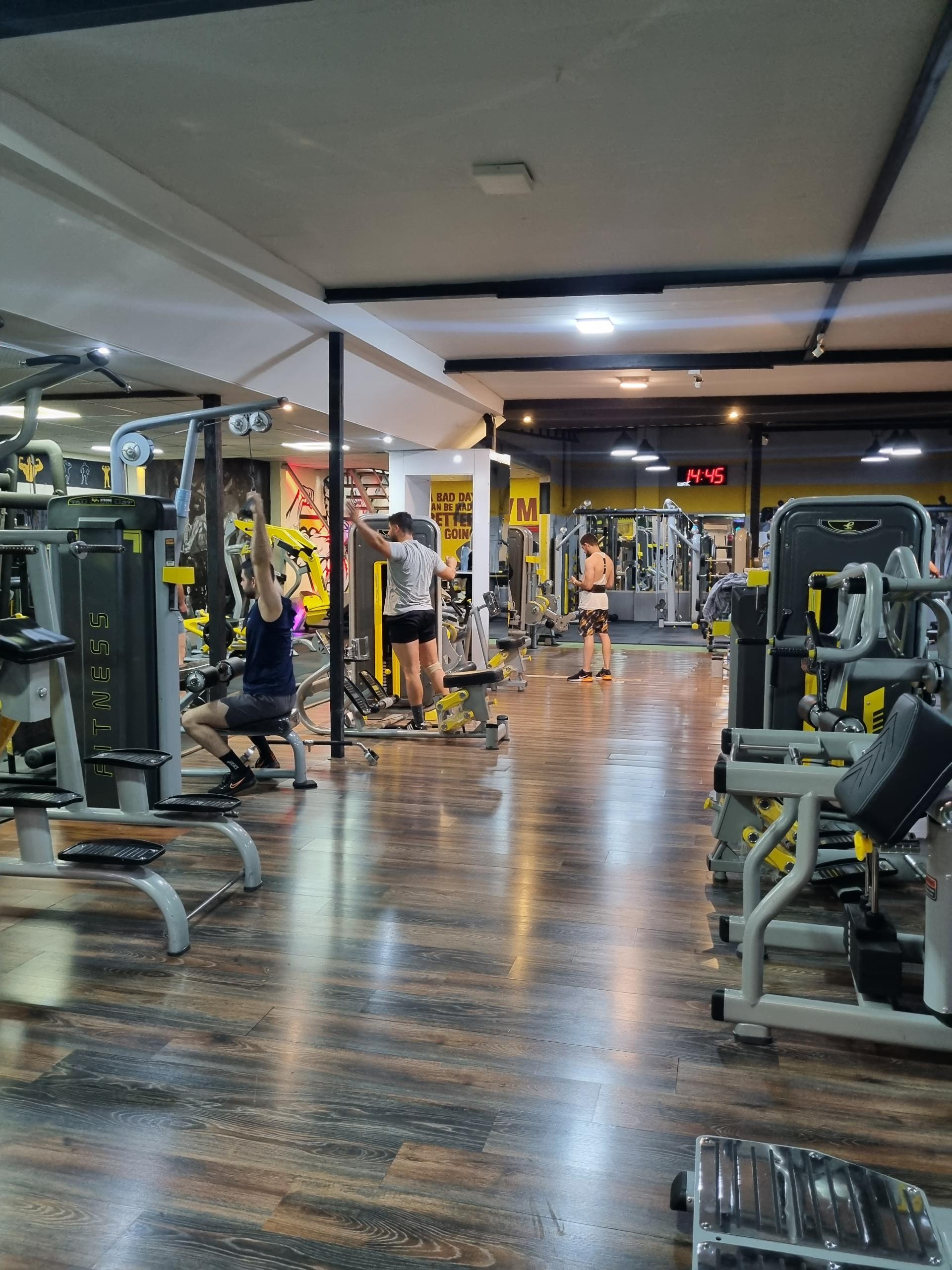 عکس باشگاه ورزشی طهماسبی