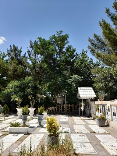 عکس آرامستان گلستان