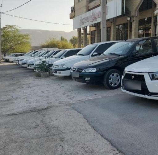 عکس نمایشگاه اتومبیل مدرن 