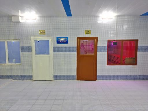 عکس استخر و سونای کریم خان