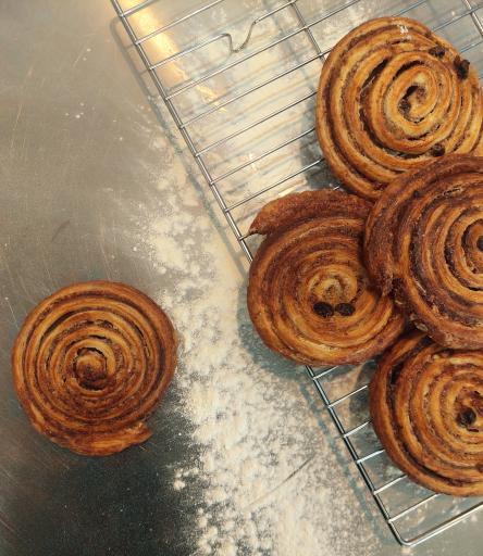 عکس هزار و یک نان