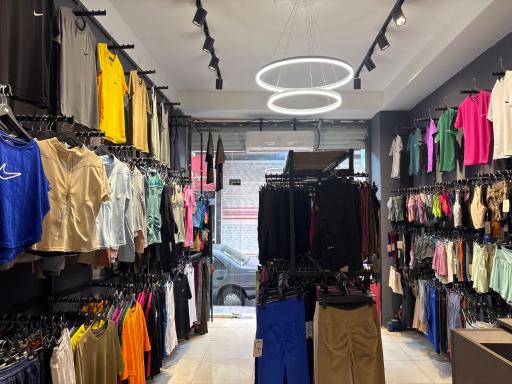 عکس پوشاک ورزشی اَسین گالری