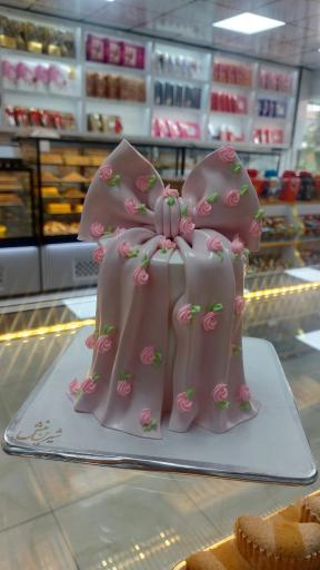 نان و شیرینی شیرین منش