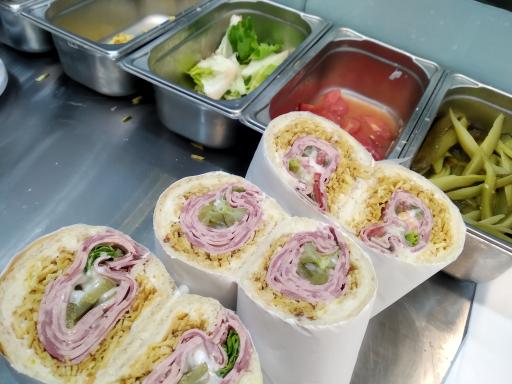 عکس سردویچ خان دایی