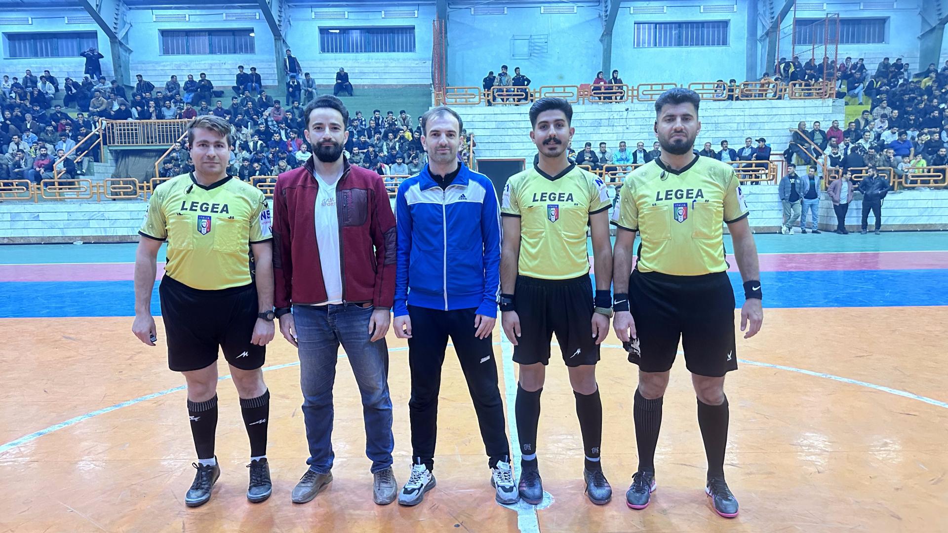 عکس سالن ورزشی