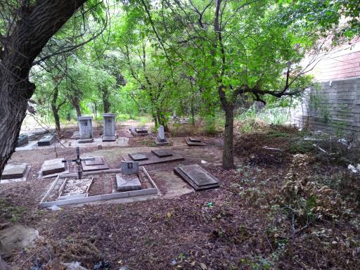 عکس قبرستان ارامنه ساری