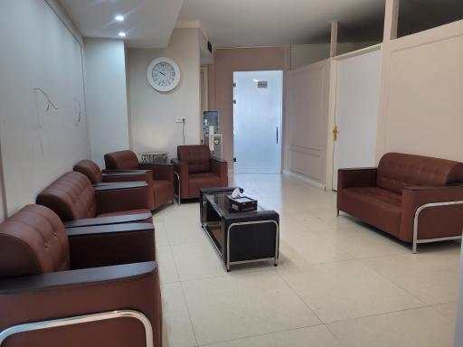 عکس کلینیک تخصصی پوست و مو مانا دکتر نوری