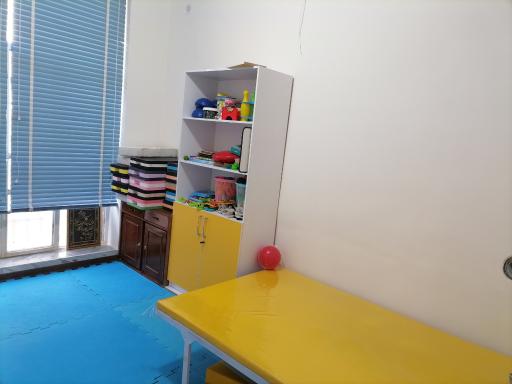 عکس کاردرمانی و توانبخشی میرزائی 