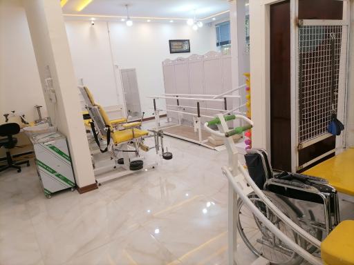 عکس کاردرمانی و توانبخشی میرزائی 