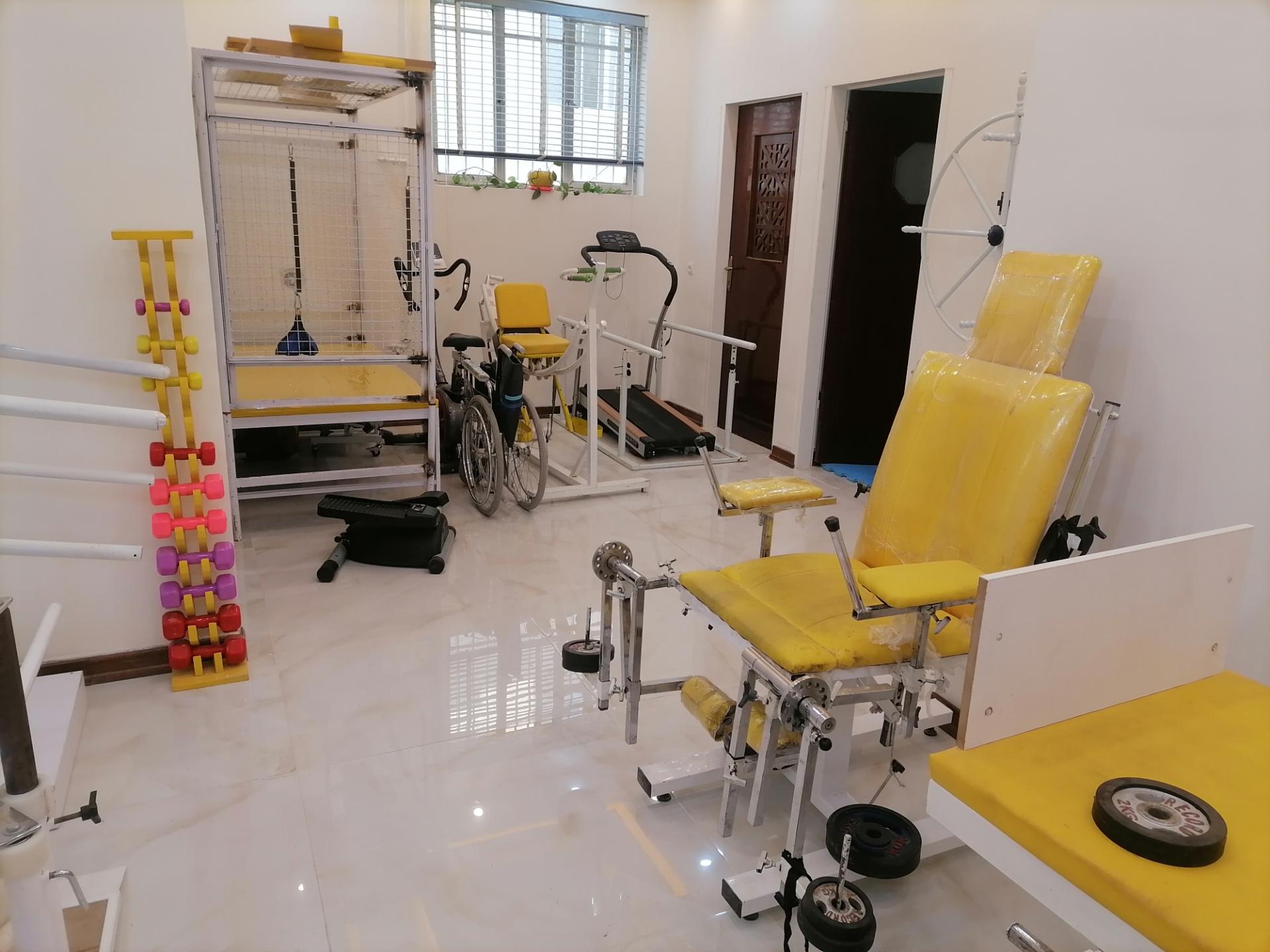 عکس کاردرمانی و توانبخشی میرزائی 