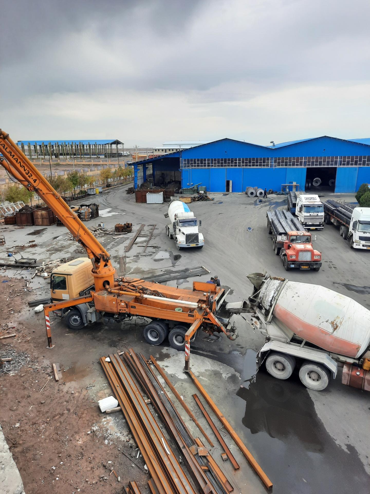 عکس بتن آماده و ماسه شویی شیخ علیزاده