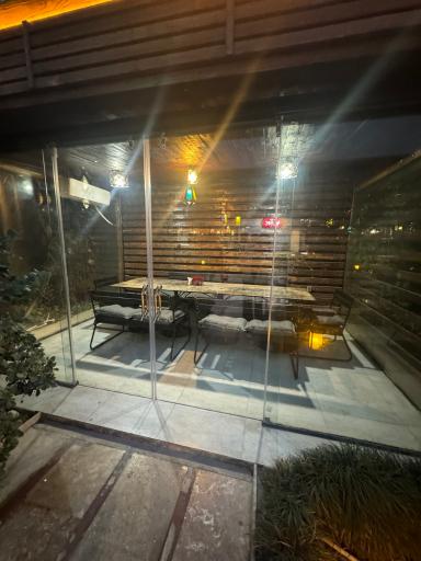 عکس کافه رستوران خونه ی من