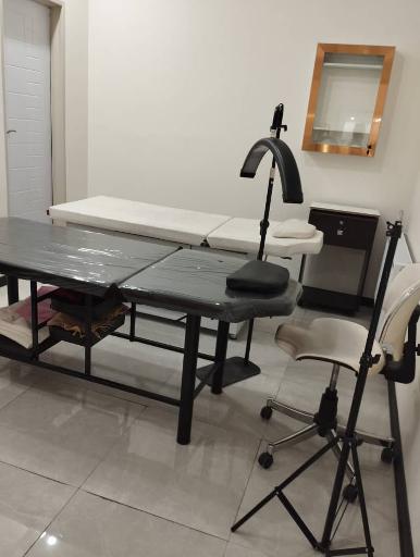 سالن زیبایی مونا کاوه 