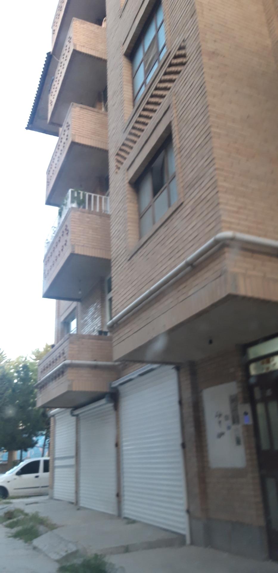 عکس مجتمع ۸ بهشت بلوک۲ جنوبی