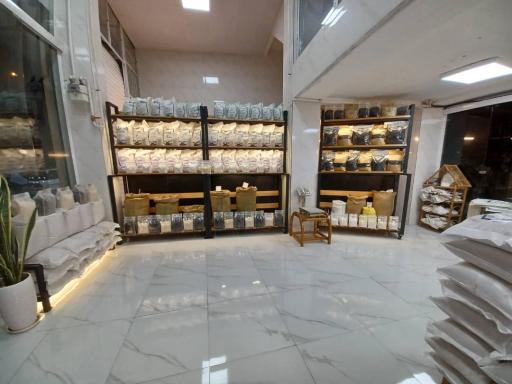 عکس فروشگاه برنج سپید