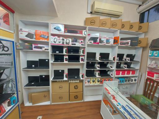 عکس لپ تاپ و کامپیوتر پونک