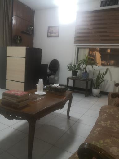 عکس جراح دندانپزشک دکتر نادر زرگر صالح