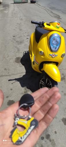 عکس تعمیرگاه موتور سیکلت آزاد