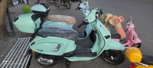 عکس تعمیرگاه موتور سیکلت آزاد