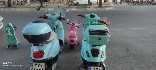 عکس تعمیرگاه موتور سیکلت آزاد