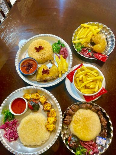 عکس رستوران سنتی فانوس