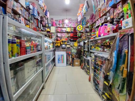 عکس کتابفروشی و لوازم التحریر شاهد