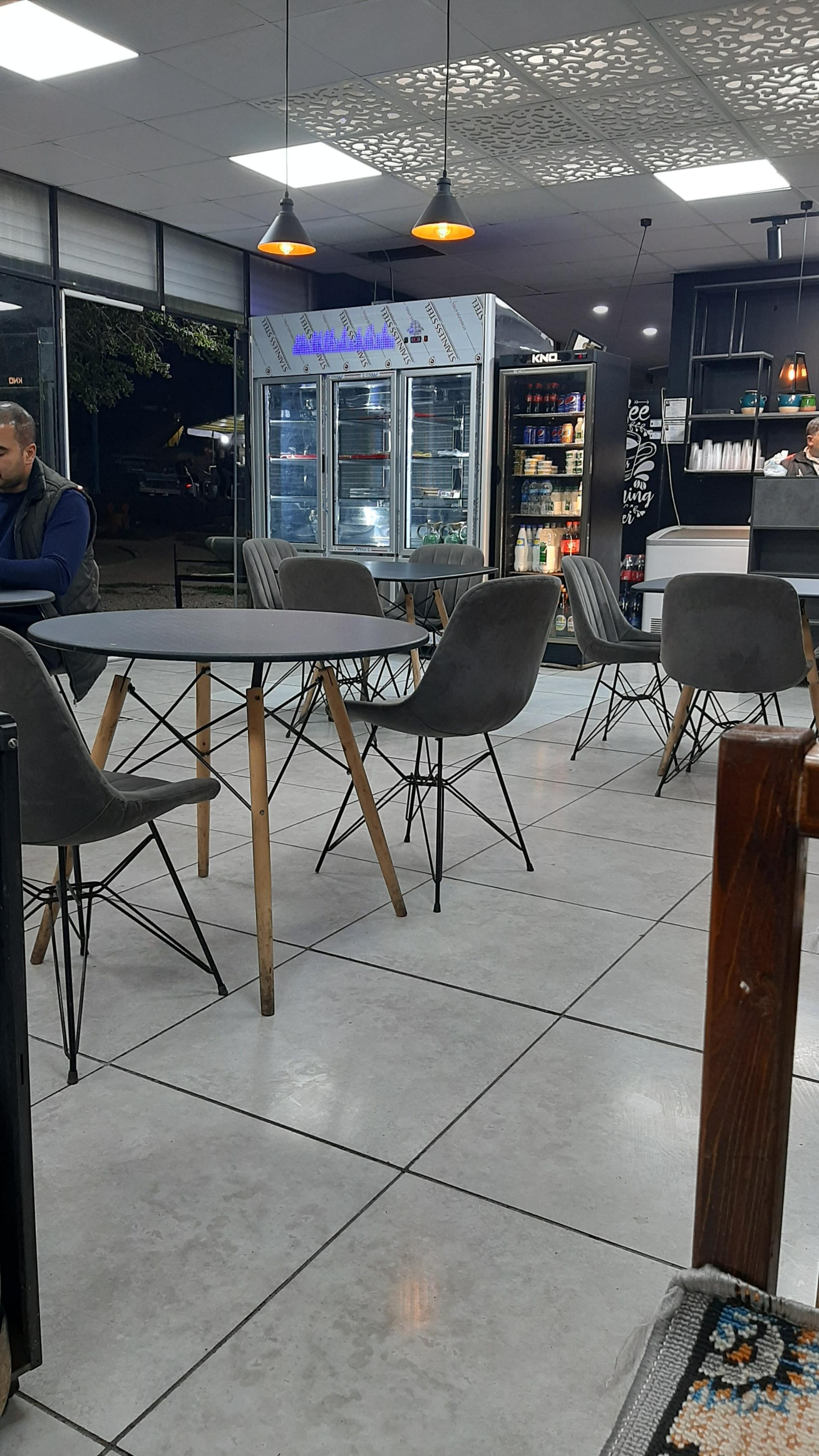 عکس رستوران ساحلی حاج حبیب