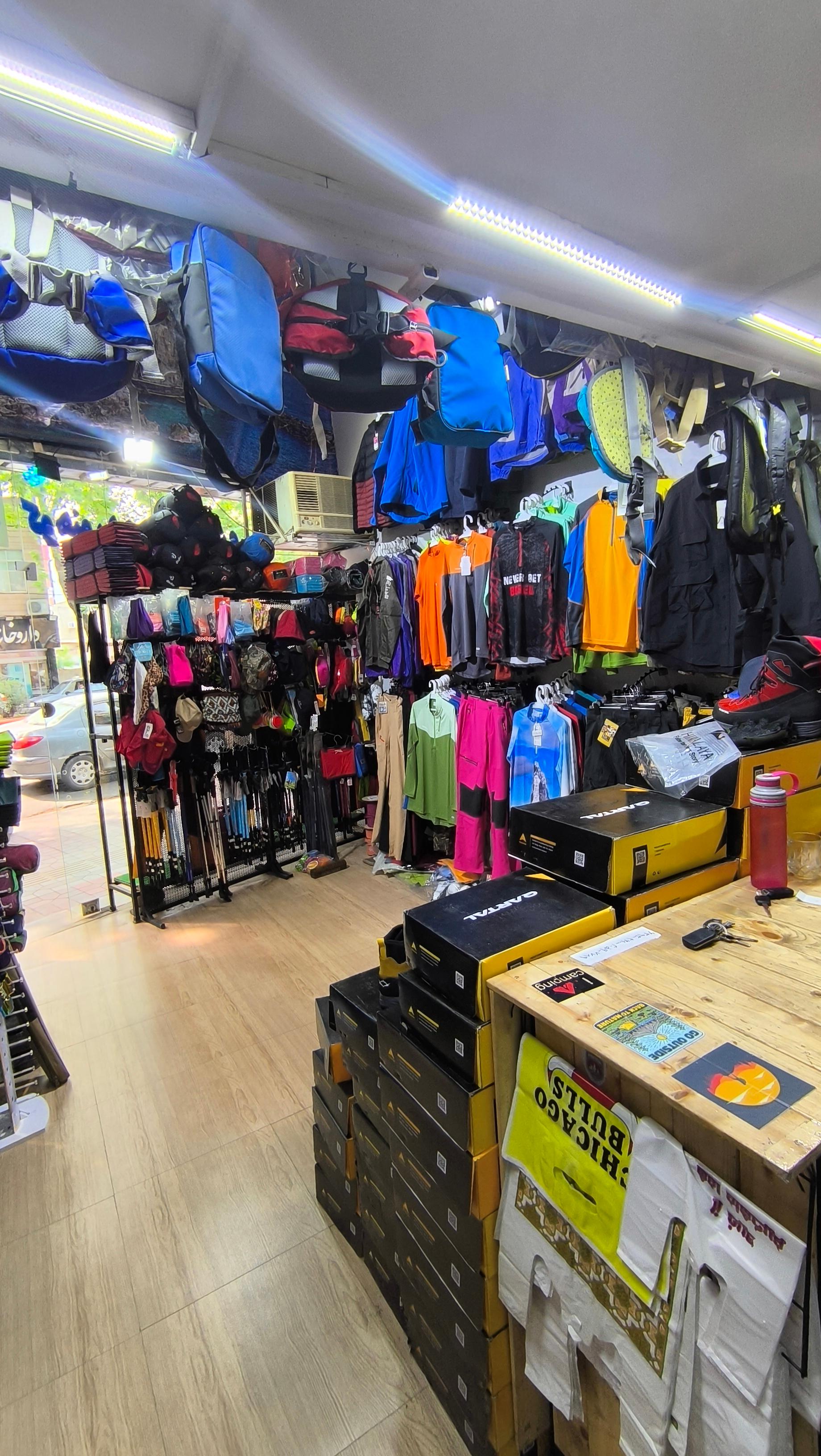 عکس تجهیزات کوهنوردی و طبیعتگردی ماجراجویان شمال