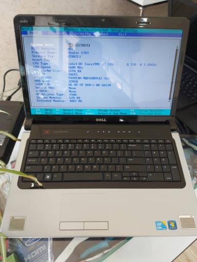 عکس خدمات کامپیوتری راز