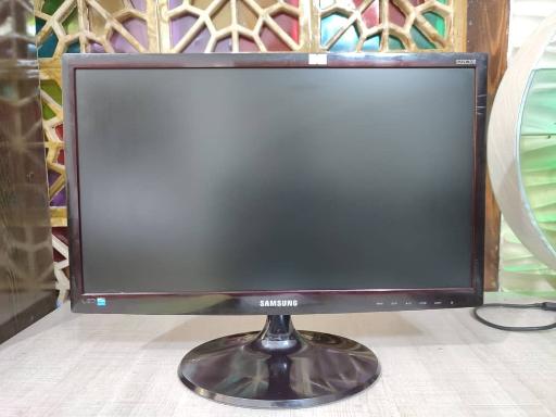 عکس خدمات کامپیوتری راز