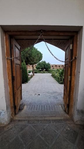 عکس آرامگاه مولانا زین الدین ابوبکر تایبادی
