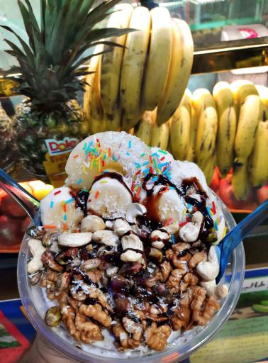 عکس آبمیوه و بستنی پاتوق