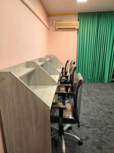 عکس پانسیون مطالعاتی مداد