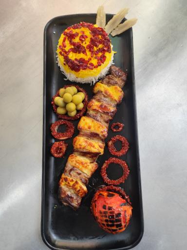 عکس رستوران خان بابا